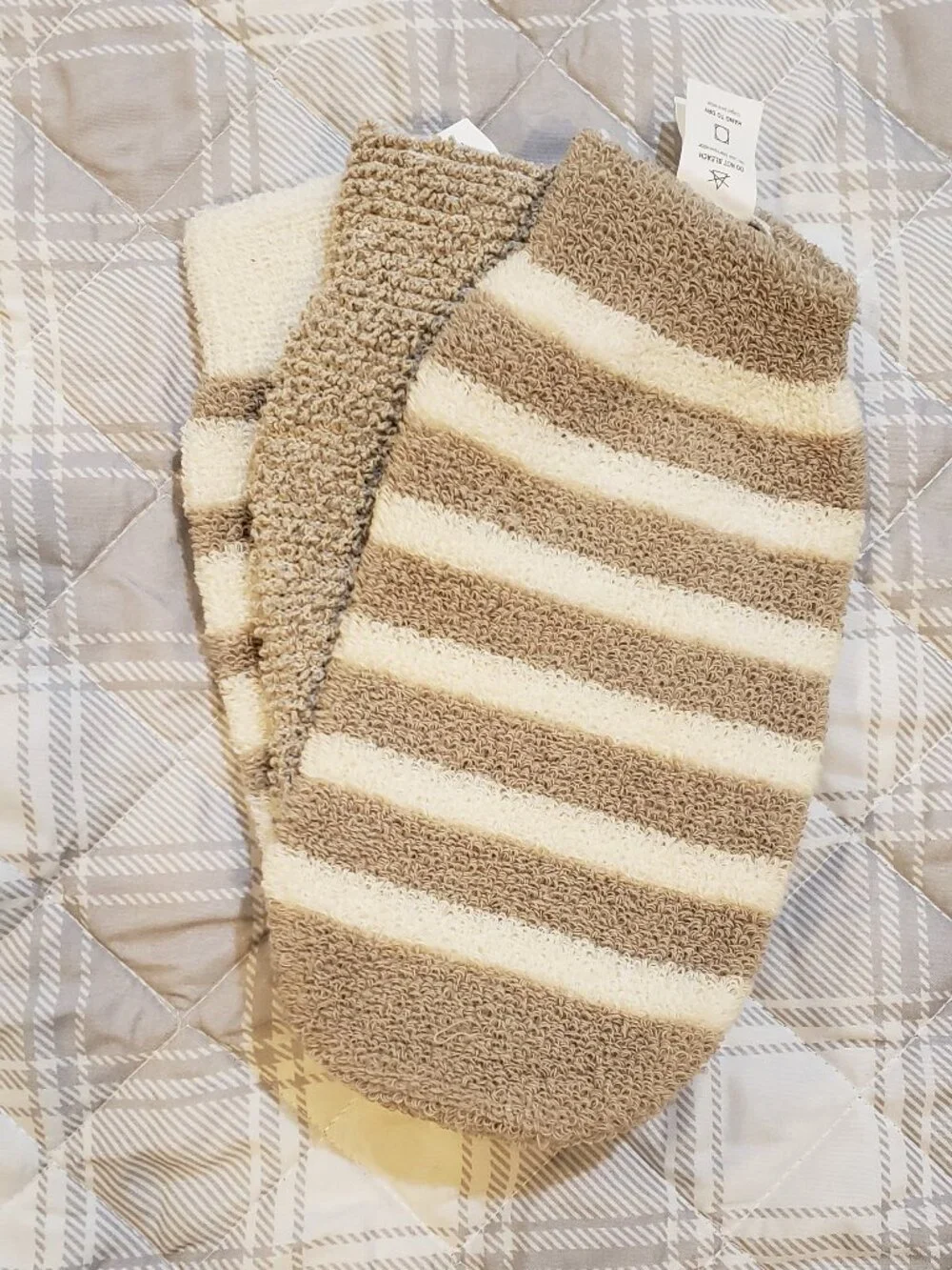 TADA 3 Natural Exfoliating bath mitts NWOT